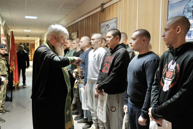 Очередная группа призывников отправлена из военного комиссариата Красногорска на срочную службу в рядах Вооруженных Сил РФ