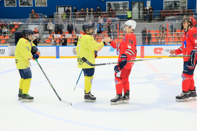 Первый матч Чемпионата студенческой и молодёжной хоккейной лиги Московской области состоялся в Красногорске